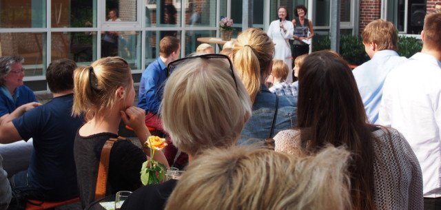 Über 120 ehemalige Abiturienten trafen sich zum 10-jährigen Jubiläum der Abiturbildungsgänge. (Foto: SMMP/Müller)